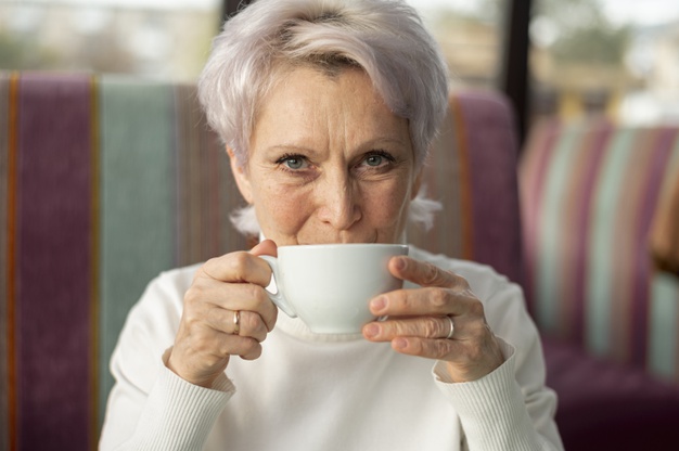 Žena u pedesetima: "Naučila sam reći NE i otarasila se 10 iritantnih navika"